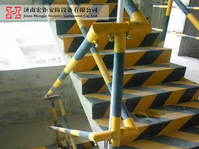 楼梯定型防护-004